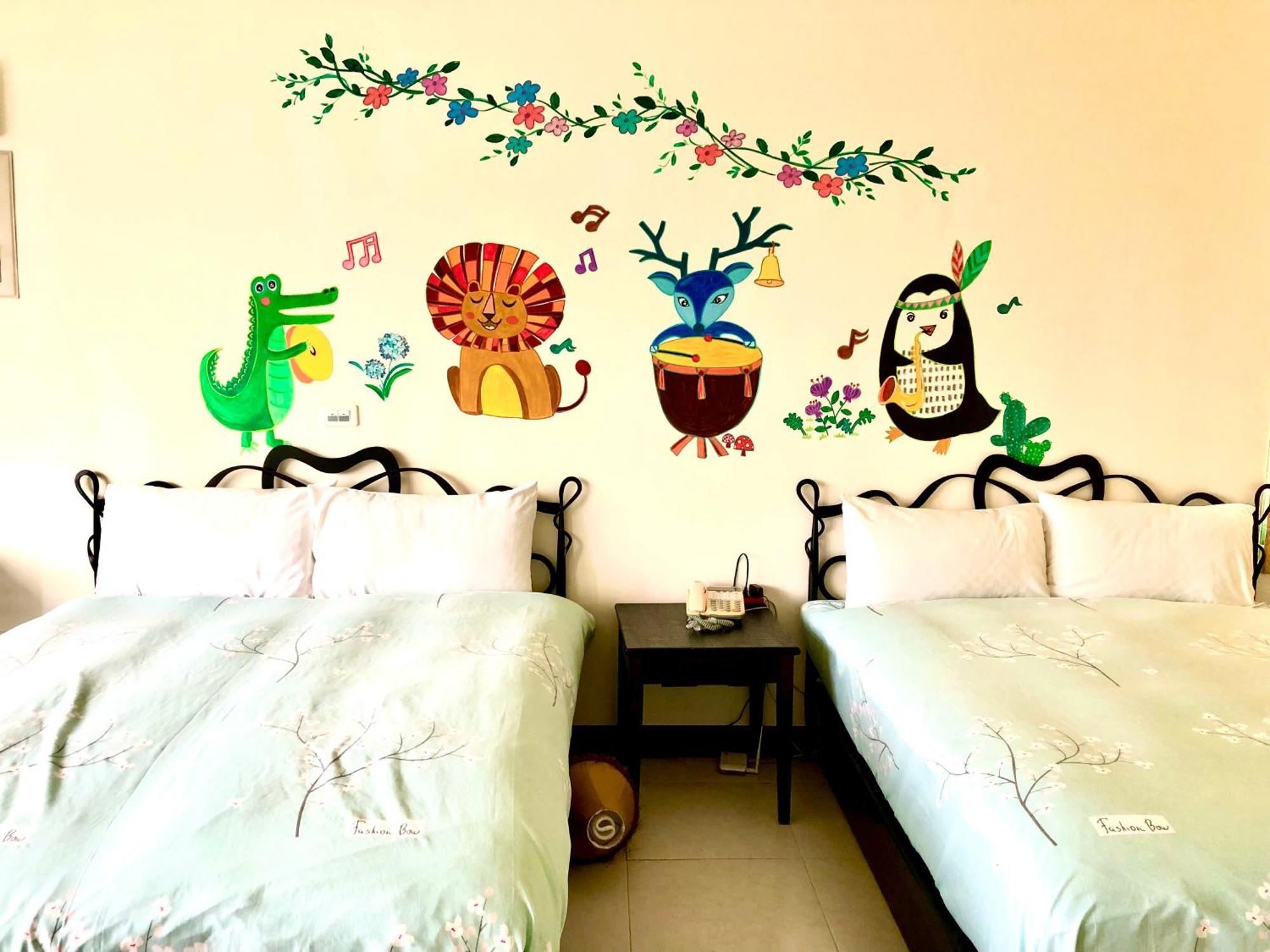 Green Window Homestay綠窗小築天安居民宿 Hualien City Ngoại thất bức ảnh