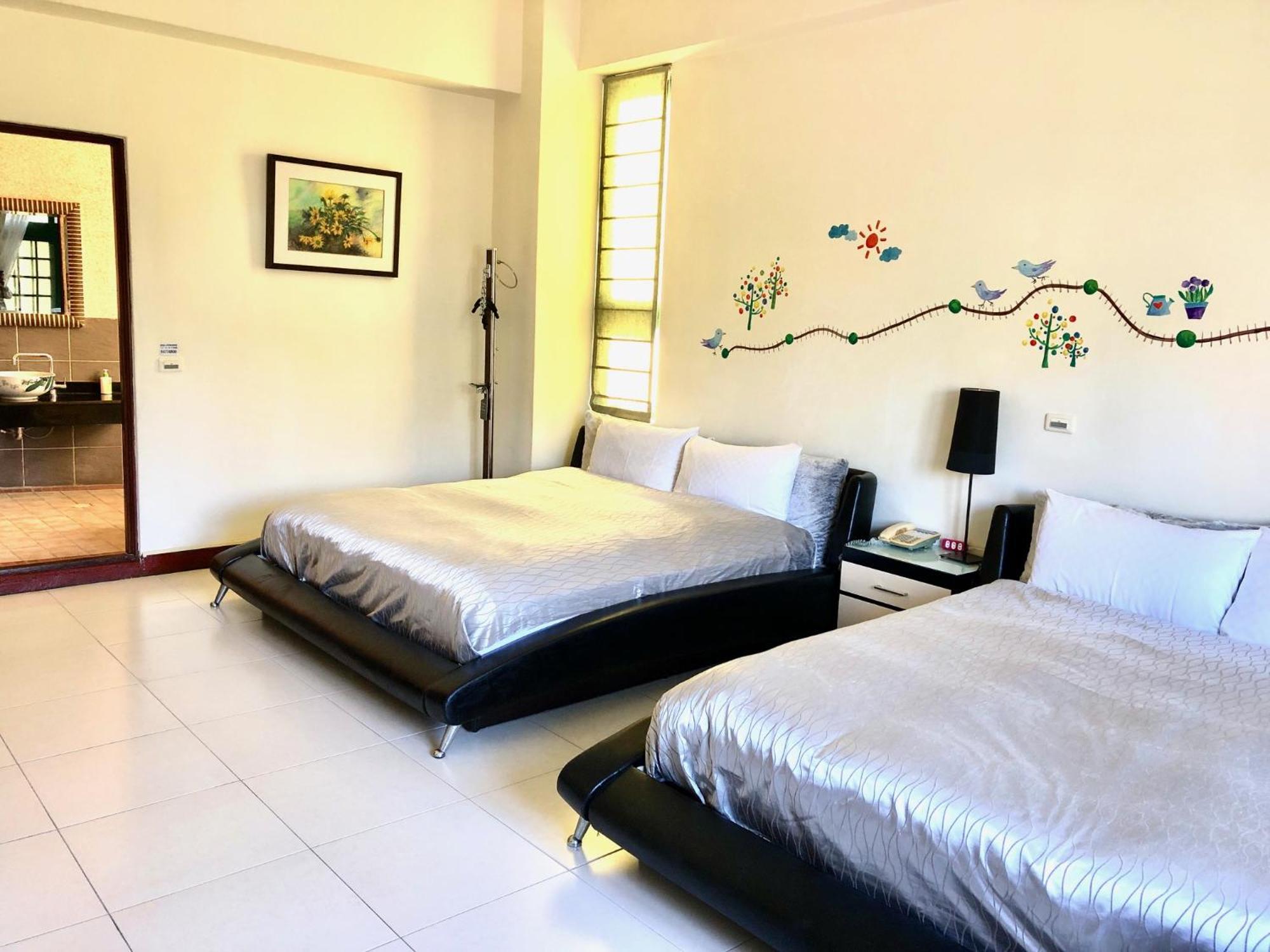 Green Window Homestay綠窗小築天安居民宿 Hualien City Ngoại thất bức ảnh